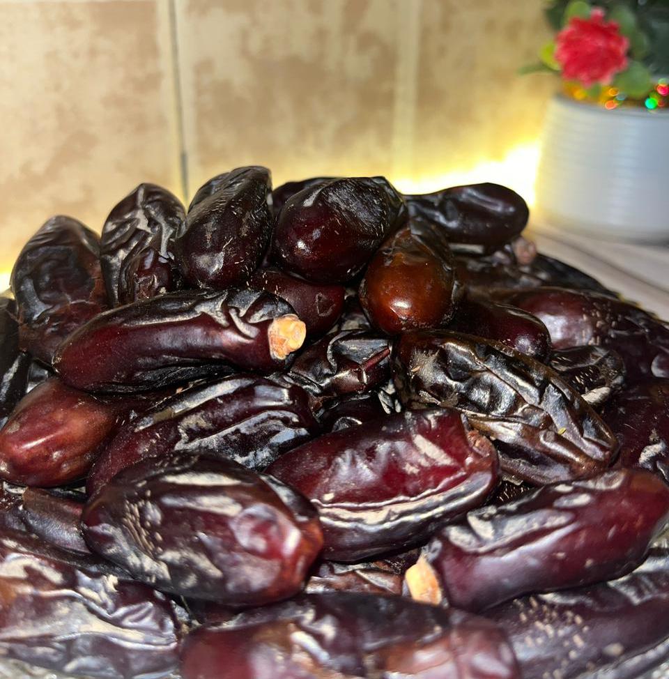 Mabroom Dates | Khajoor | Asquare Dates