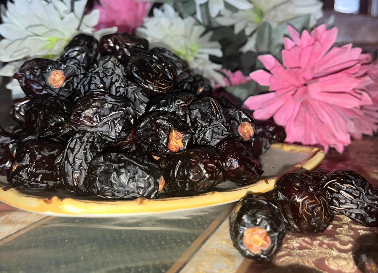 Saudi Ajwa Dates (High quality) | 500 grams | half kg | khajoor | Asquare dates